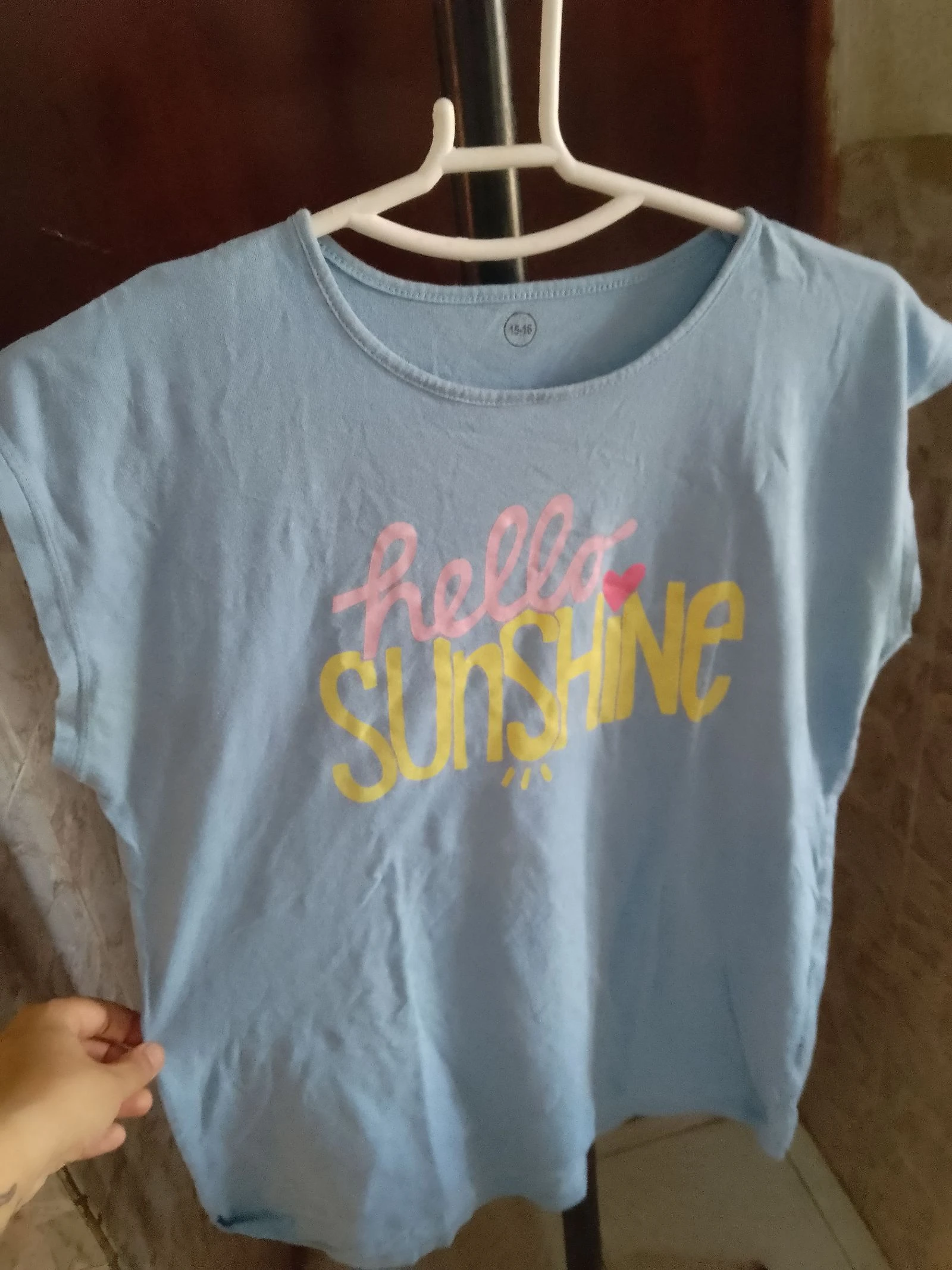 Camiseta hello